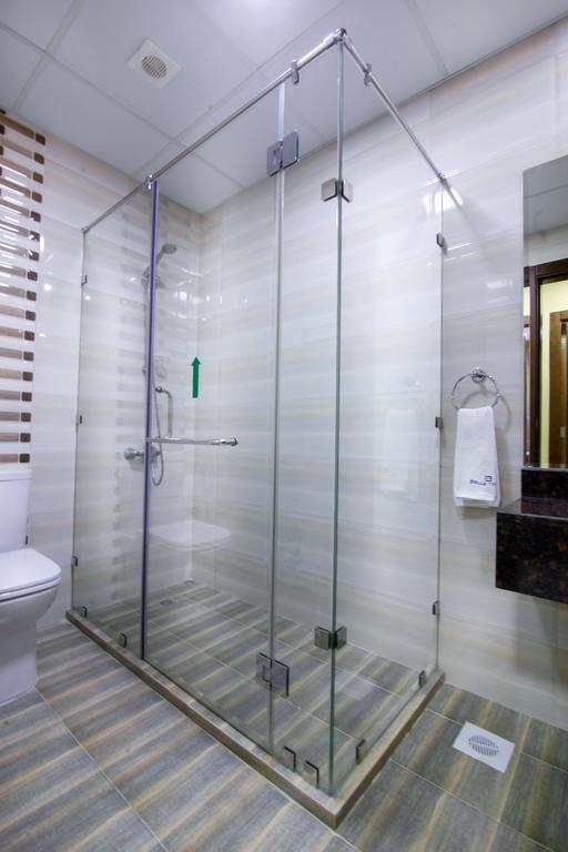 Belle Tower Apartments Манама Стая снимка